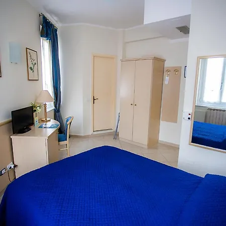 Готель Nuovo Al Mare